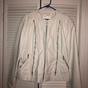 SOLD White Faux Leather Maurice’s Jacket Size 2